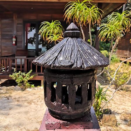 Coral Garden Resort Koh Kradan Exterior photo