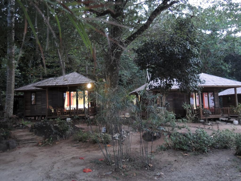 Coral Garden Resort Koh Kradan Exterior photo